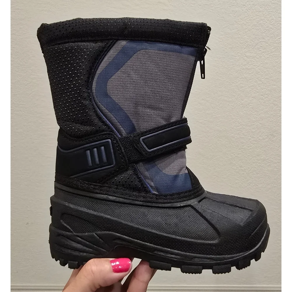 Magellan Outdoor Thinsulate Toddler Boys Boot Size 9